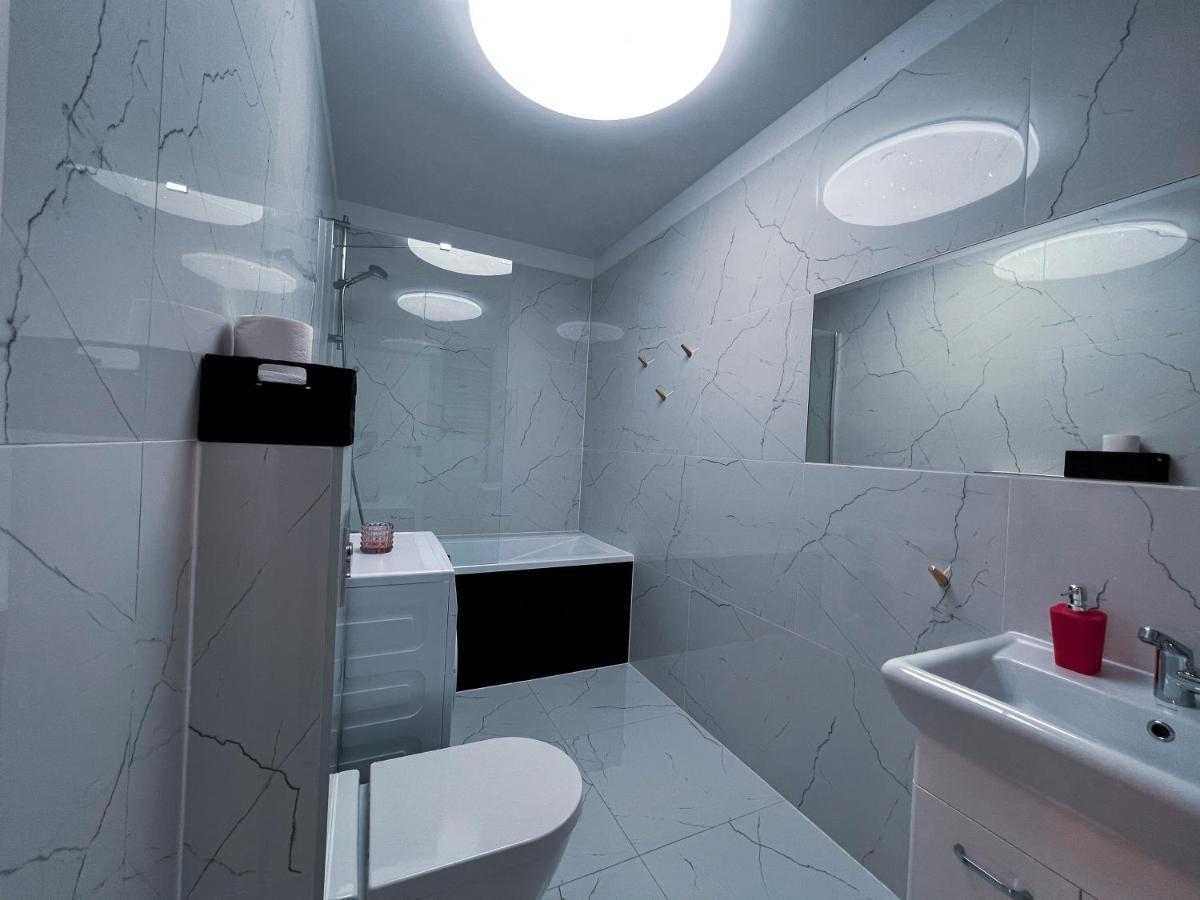 Mojemiedzyzdroje Lu 7A - Luksusowy Apartament 100 Metrow Od Morza Esterno foto